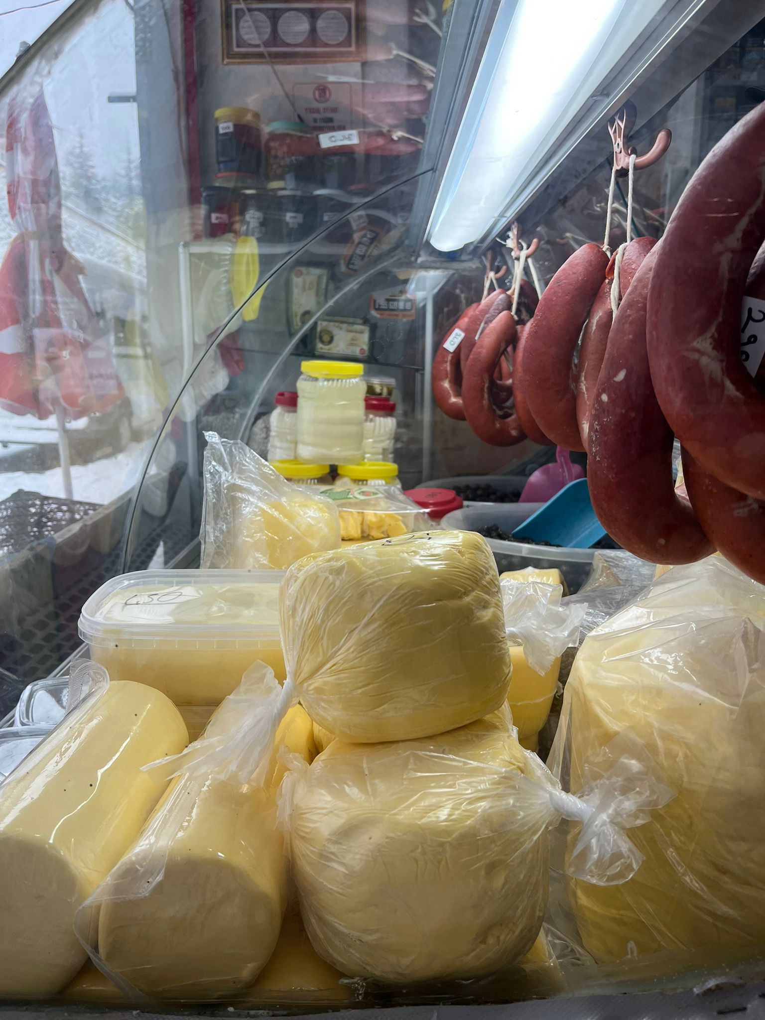 Gümüşay Şarküteri ve Köy Ürünleri